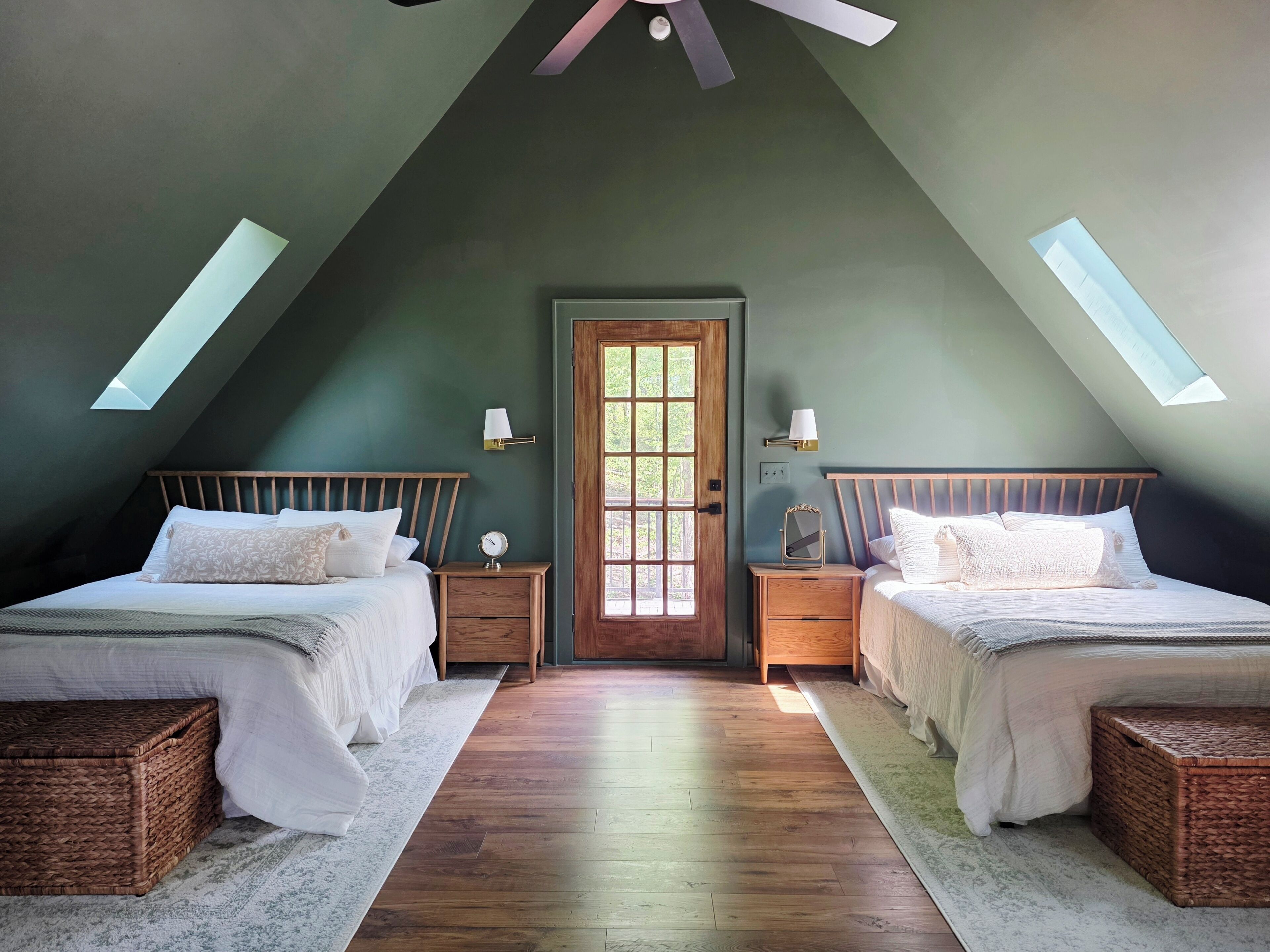 2 chambres, fer et planche à repasser, lit parapluie, Wi-Fi gratuit