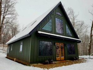 Exterior - Charming 2-bedroom cottage in serene Faber (Faber)