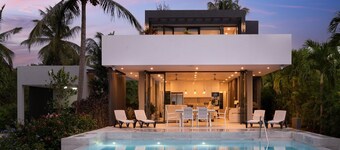 NEW Stunning Villa with private pool and ocean views roof deck - Villa Virgo