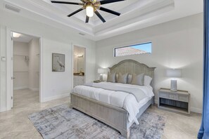 4 soverom, strykejern/-brett, wi-fi (inkludert) og sengetøy