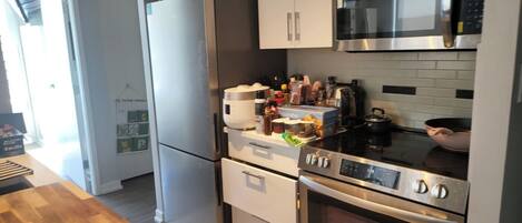 Microwave, oven, stovetop, dishwasher