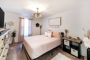 3 habitaciones, escritorio, wifi gratis y ropa de cama
