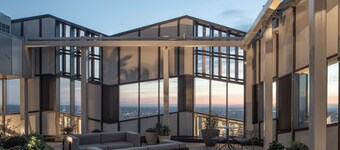 StayCozy at Enclave Croydon