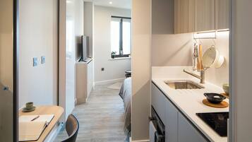 Decoración personalizada, muebles diferentes y escritorio