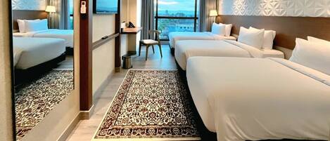 In-room safe, free WiFi, bed sheets