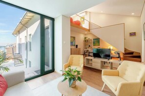 TV - Sunlit Apartments in Foz do Douro by HostWise (Porto)
