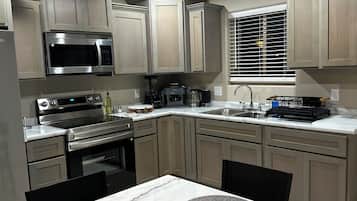 Microonde, forno, piano cottura