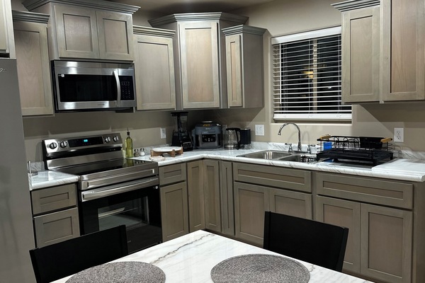 Microondas, horno y parrilla de estufa