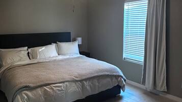 3 chambres, fer et planche à repasser, Wi-Fi, literie fournie