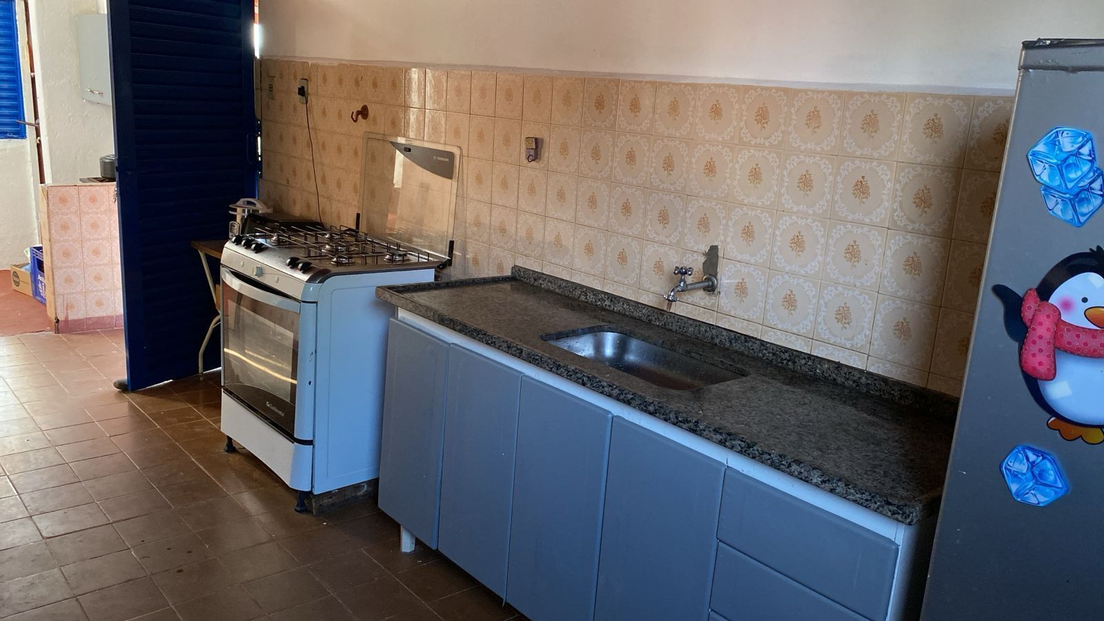 Quarto triplo família, vista para o jardim | Comodidades do quarto