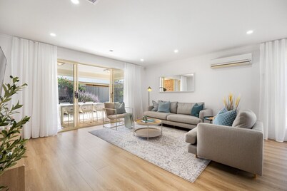 Halcyon Haven - Close to the beach and cafes