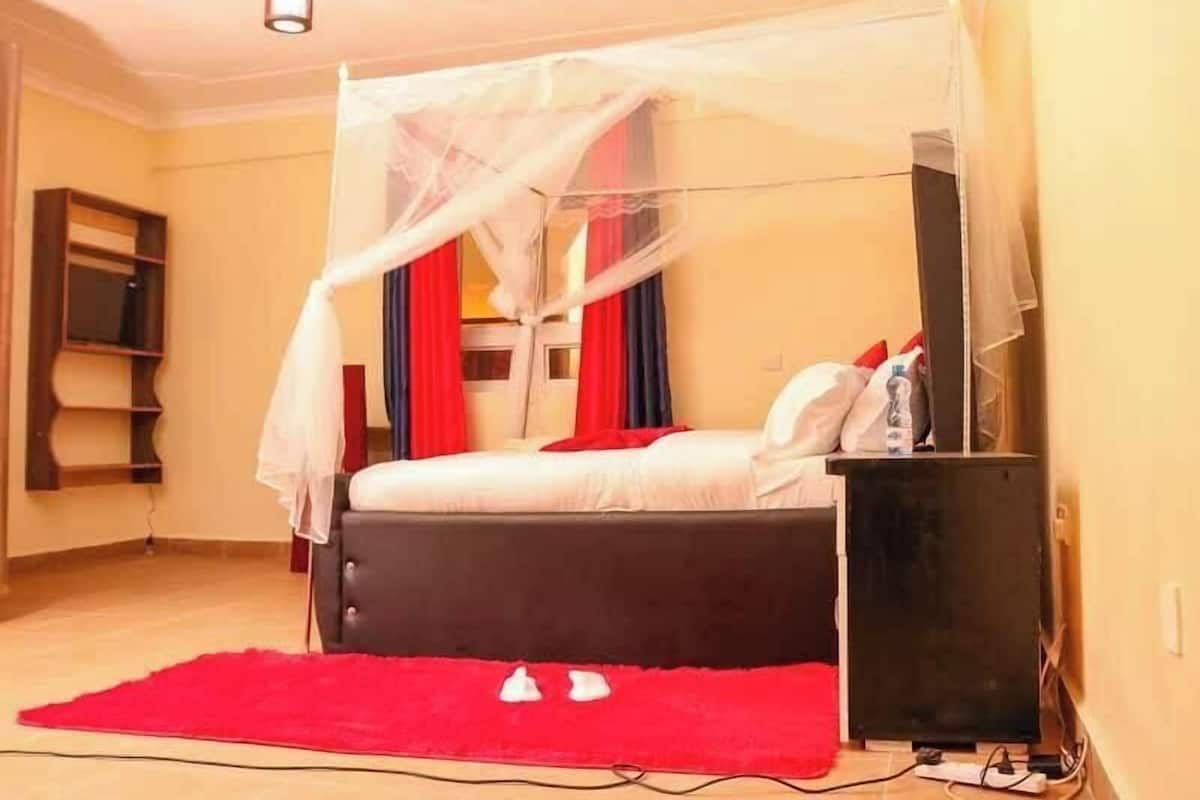Habitación doble Deluxe, vista a la ciudad | Wifi gratis y ropa de cama