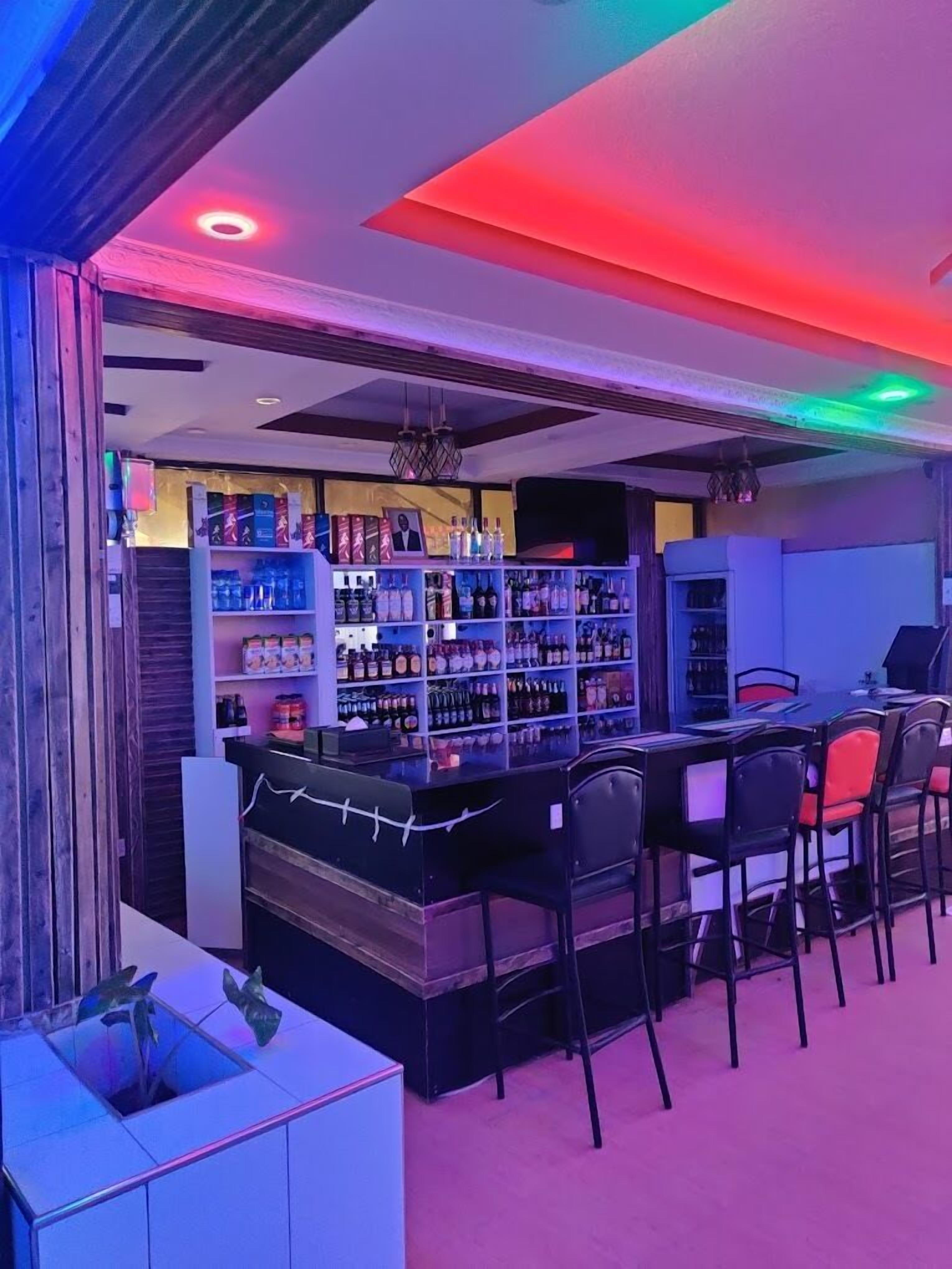 Bar (in der Unterkunft)