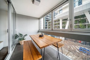 Dining - Bliss at Balfours-He · ★Bliss at Balfours★1BR Staycation✔CBD✔Wifi✔Netflix (Adelaide)