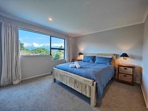 4 Schlafzimmer, Bügeleisen/Bügelbrett, Reisekinderbett, WLAN