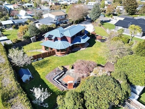 المنشأة من الخارج