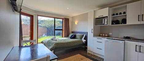 4 dormitorios, tabla de planchar con plancha, cuna de viaje y wifi