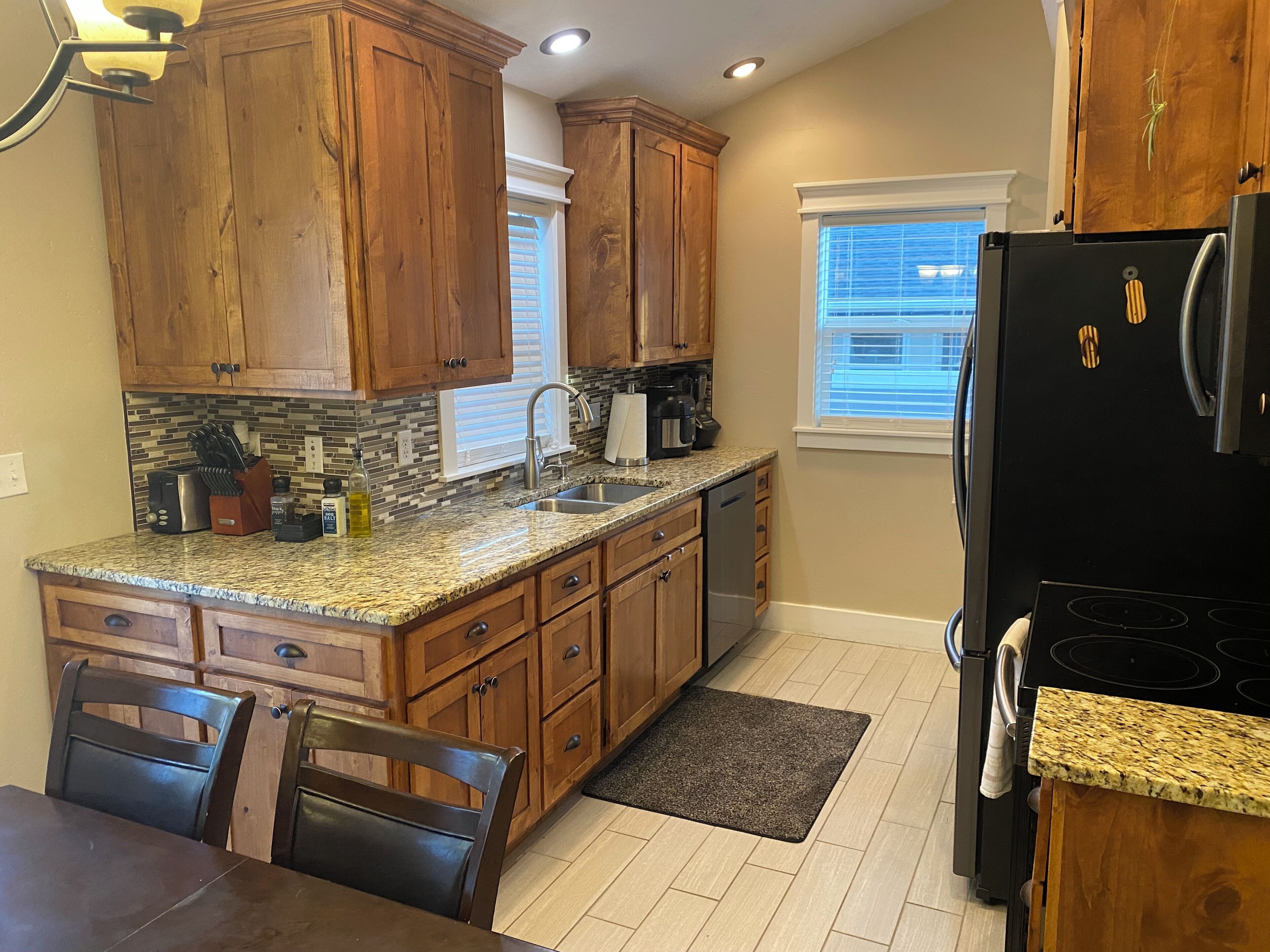 Microwave, oven, stovetop, dishwasher