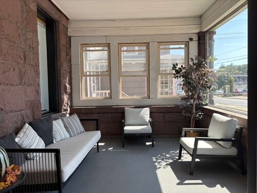 Full equipped 3-bedroom apartment in DuBois