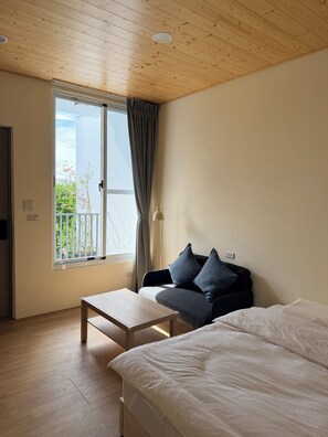 Kamar Double Basic, 1 Tempat Tidur Queen, Bebas Asap Rokok | Meja kerja dan Wi-Fi gratis