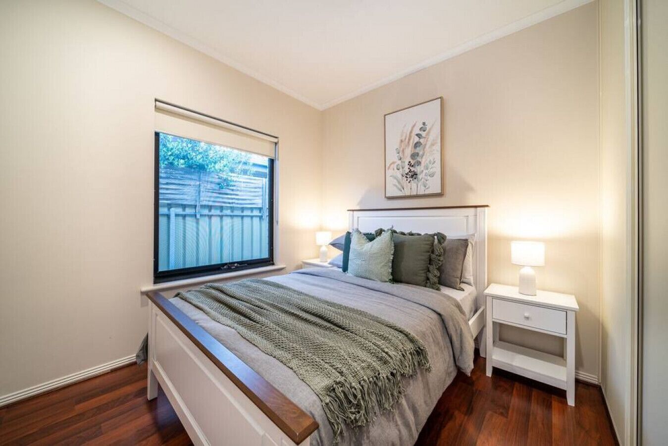 3 habitaciones, escritorio, tabla de planchar con plancha y wifi 