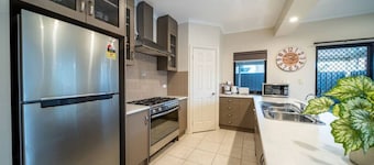 ★Gone Coastal @ Grange★Wifi✔︎Nespresso✔︎Beach