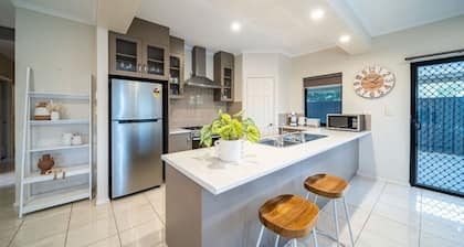 ★Gone Coastal @ Grange★Wifi✔︎Nespresso✔︎Beach