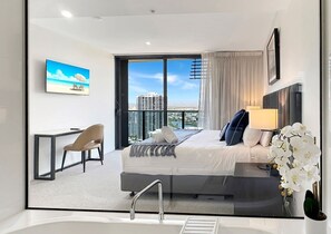 2 عدّة غرف نوم ومكتب ومكواة/لوح كي وسرير سفر