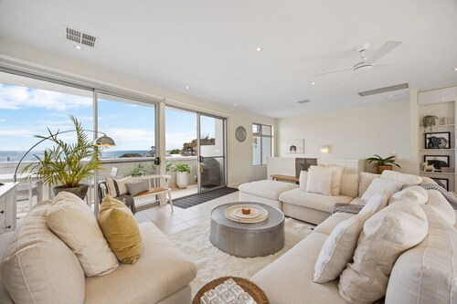 Summer Salt: Stylish Beachside Escape for Families