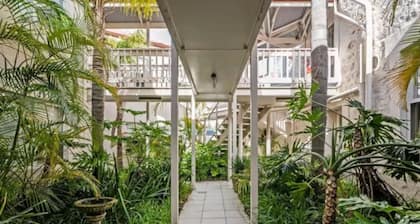 Sea Breeze @ Smugglers Inn