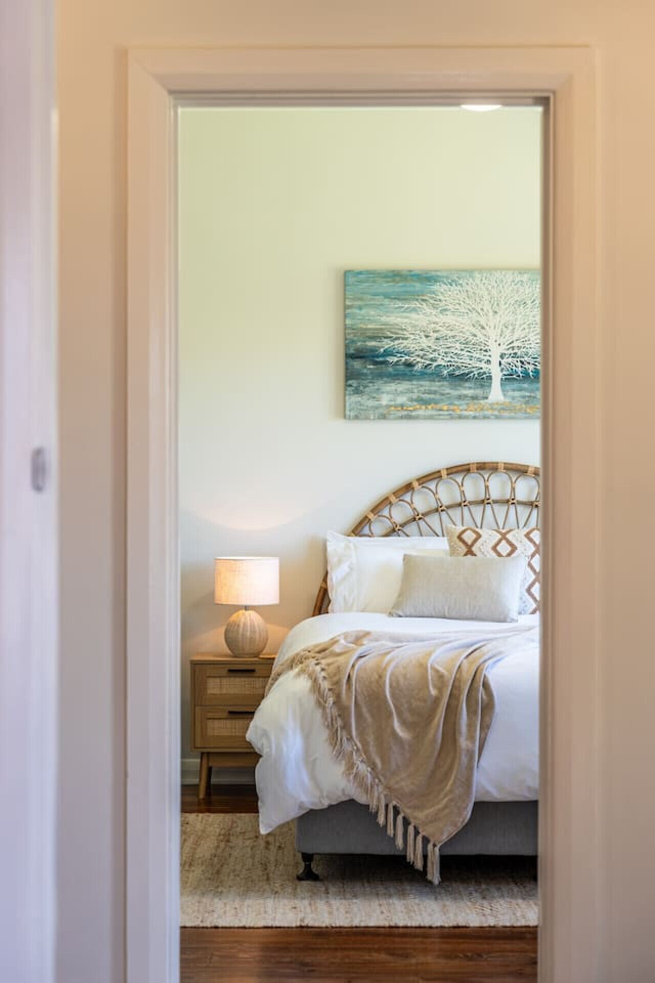 4 bedrooms, desk, iron/ironing board, WiFi