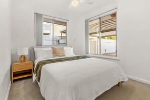 3 bedrooms, WiFi, bed sheets