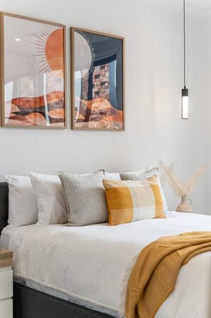 2 dormitorios, escritorio, wifi y ropa de cama