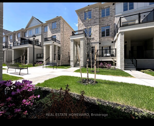 Exterior - Peaceful Private 1 bedroom w ensuite; Queen bed.
close to 401 & all amenities. (Pickering)