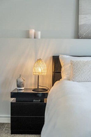 1 chambre, fer et planche à repasser, Wi-Fi, draps fournis