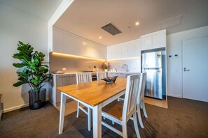 Dining - Divinity on Morphett—CBD Living with Skyline Views (Adelaide)