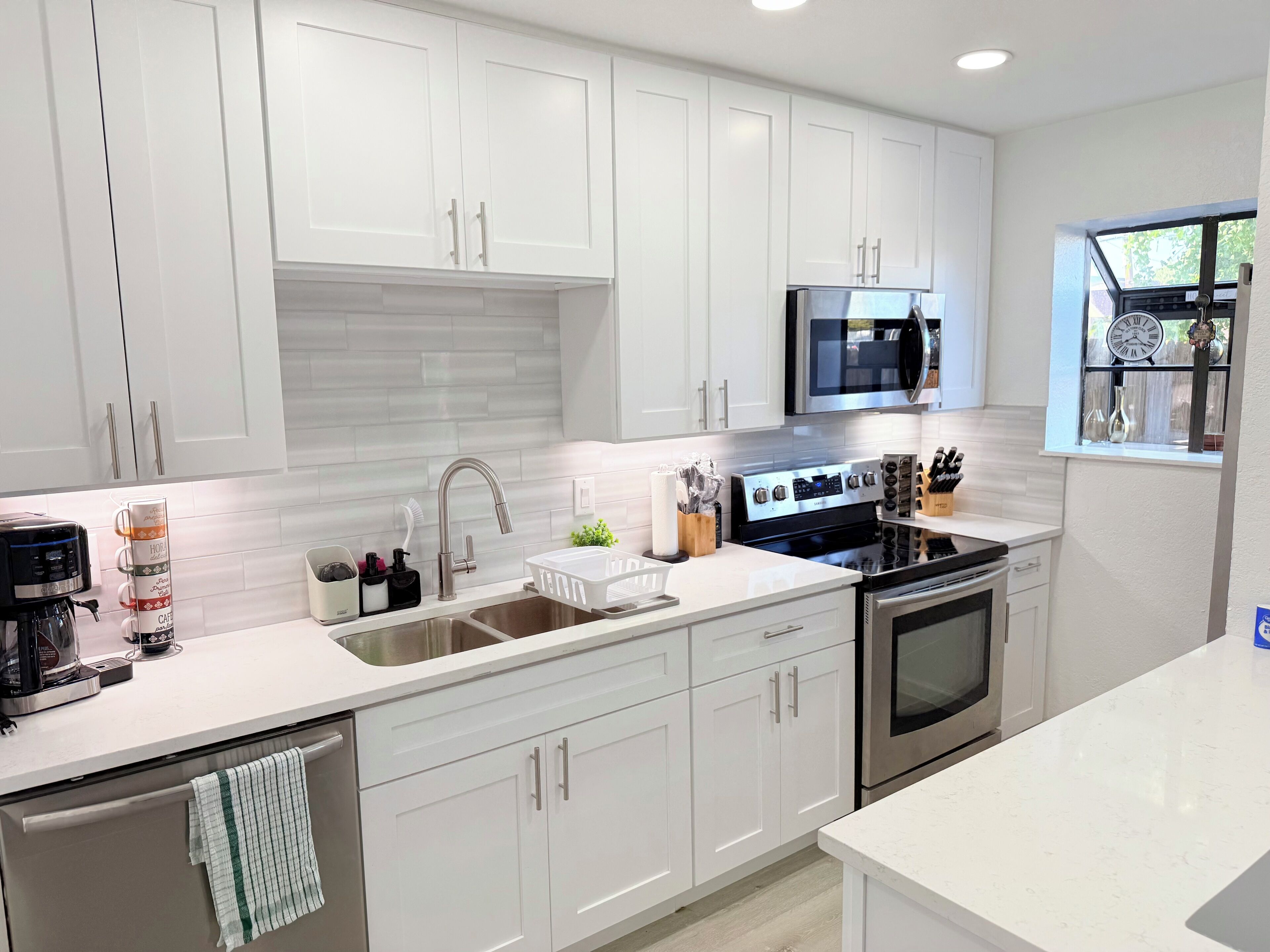 Microwave, oven, stovetop, dishwasher