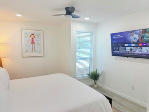 3 bedrooms, iron/ironing board, WiFi, bed sheets