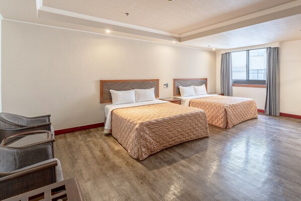 Deluxe Quadruple Room