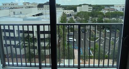 Luxury 2-Bedroom, 1-Bath Unit in Prestigious Neighborhood Coral Gables