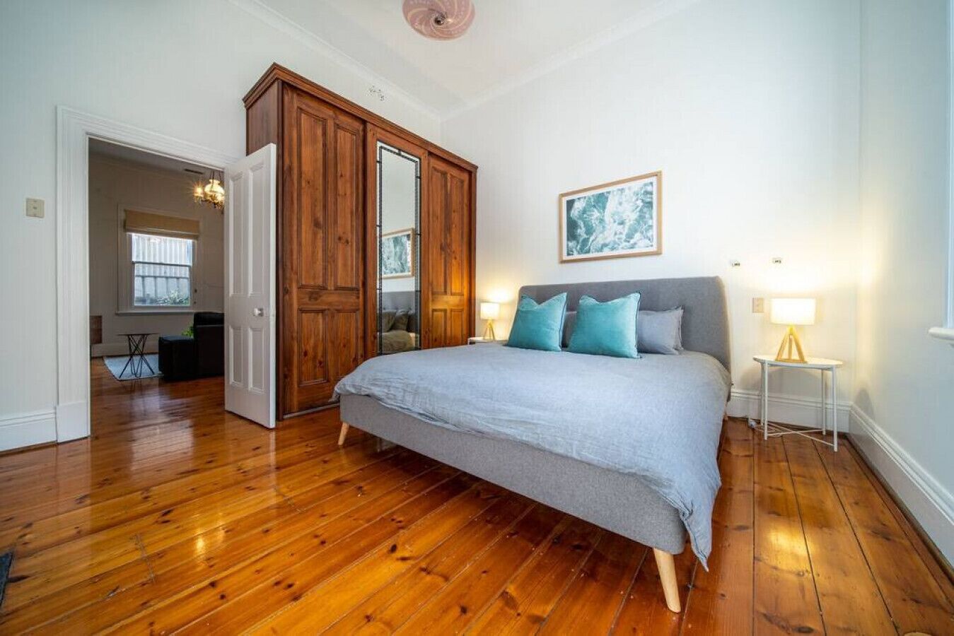 3 bedrooms, desk, iron/ironing board, WiFi