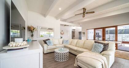 Summer Breeze—A Coastal Poolside Retreat
