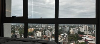 Luxurious 2-bedroom with gym, pool and AC in the best location of Asunción