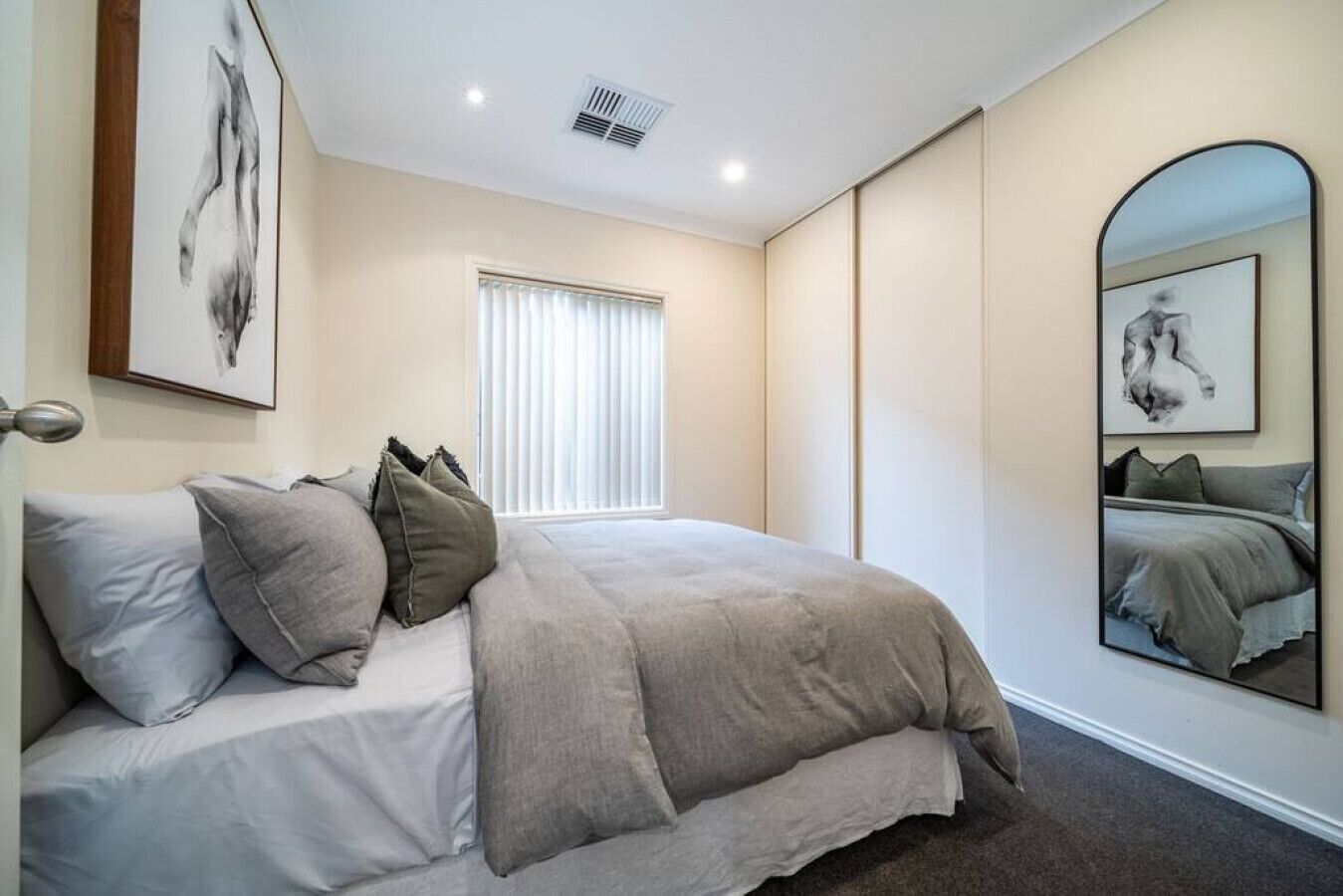 3 bedrooms, iron/ironing board, WiFi