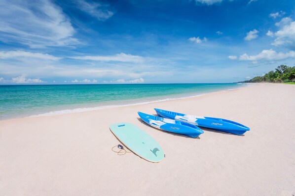 On the beach, white sand - Villa Tievoli (Takua Thung)