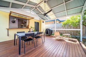 Outdoor dining - Il Cappano Rosa—Vintage Charm by Henley Square (Henley Beach)