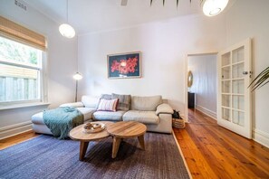 TV - ★Il Cappano Rosa★✔Beachside✔WiFi✔Espresso✔Unique (Henley Beach)