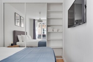 2 chambres, fer et planche à repasser, Wi-Fi, draps fournis