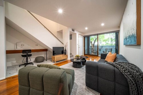 ★Juniper on Rundle★Wifi✔︎Balcony✔︎Shopping✔︎Cafes