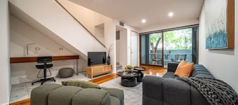 ★Juniper on Rundle★Wifi✔︎Balcony✔︎Shopping✔︎Cafes